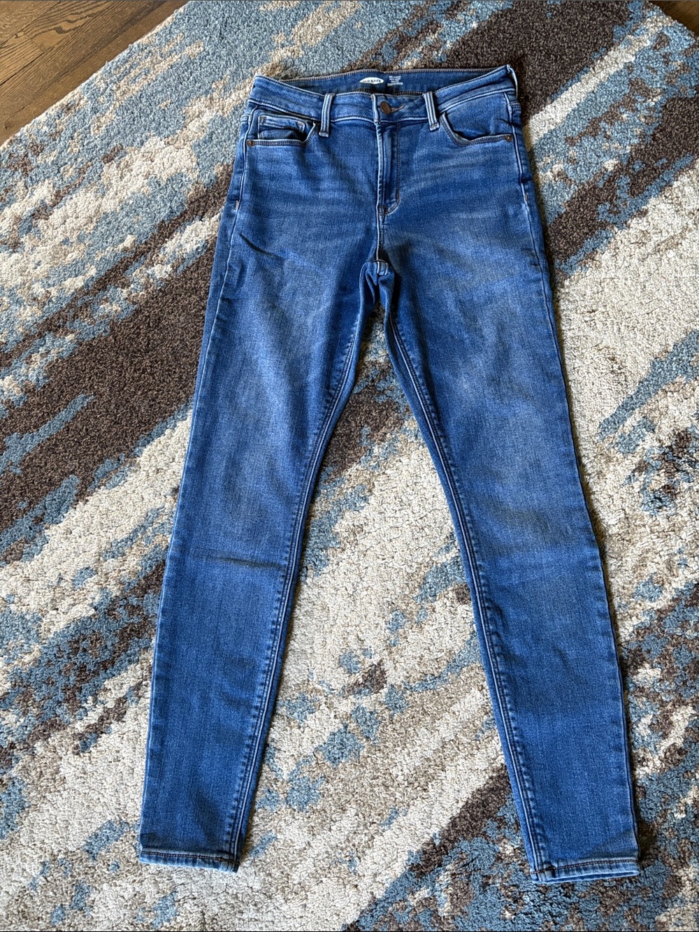 Old Navy Women's Skinny Jeans - Classic Blue Wash